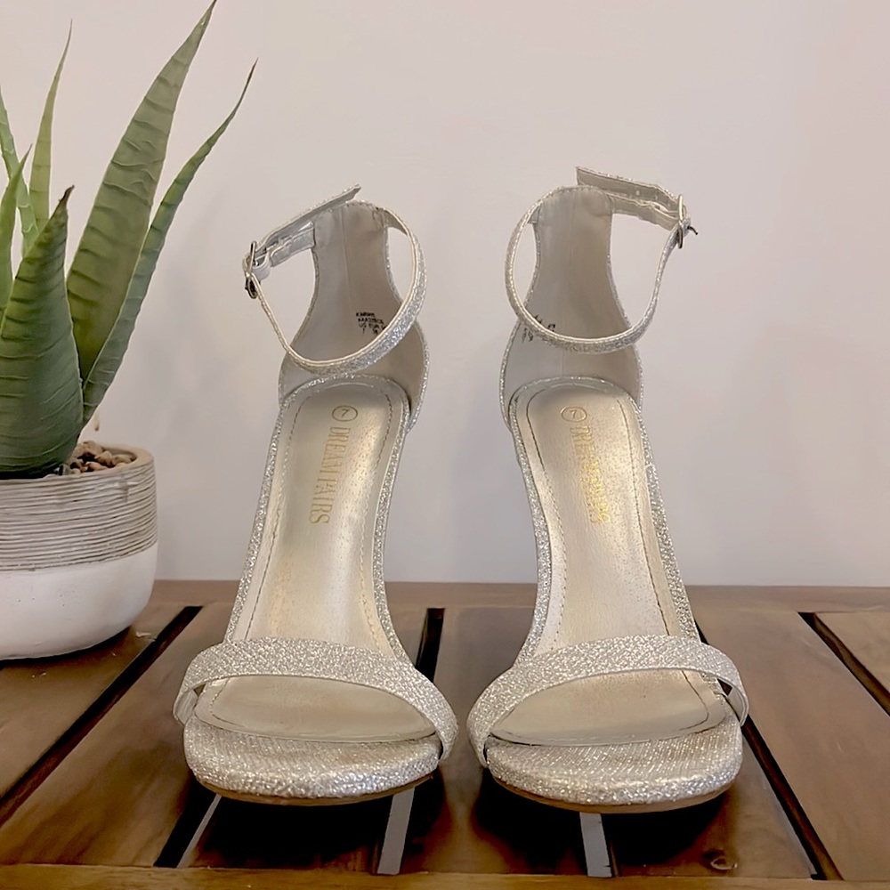 Dream pair heels Size: 7, Color: Silver(sparkly)